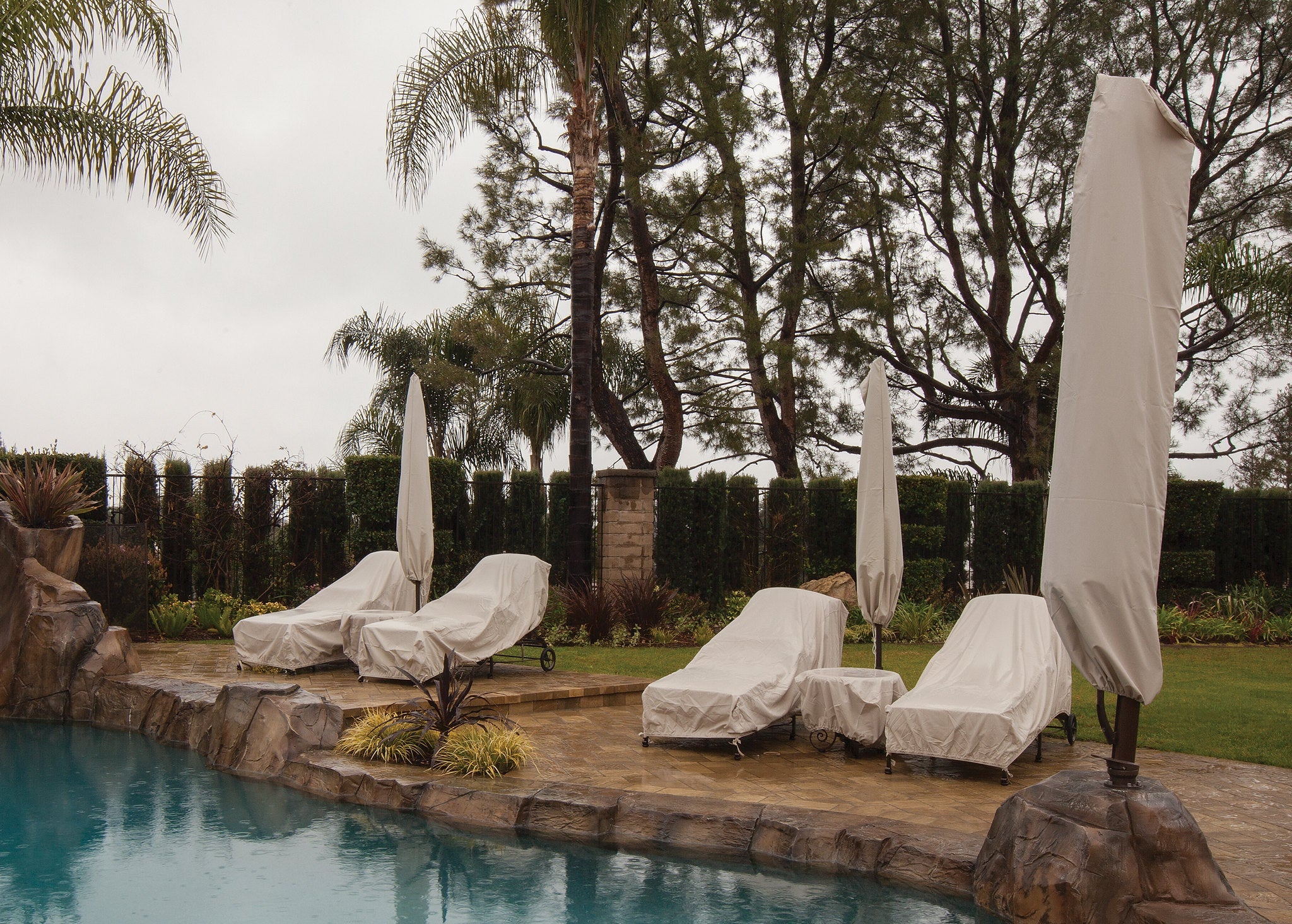 Protective Outdoor Furniture Covers on Patio Furniture