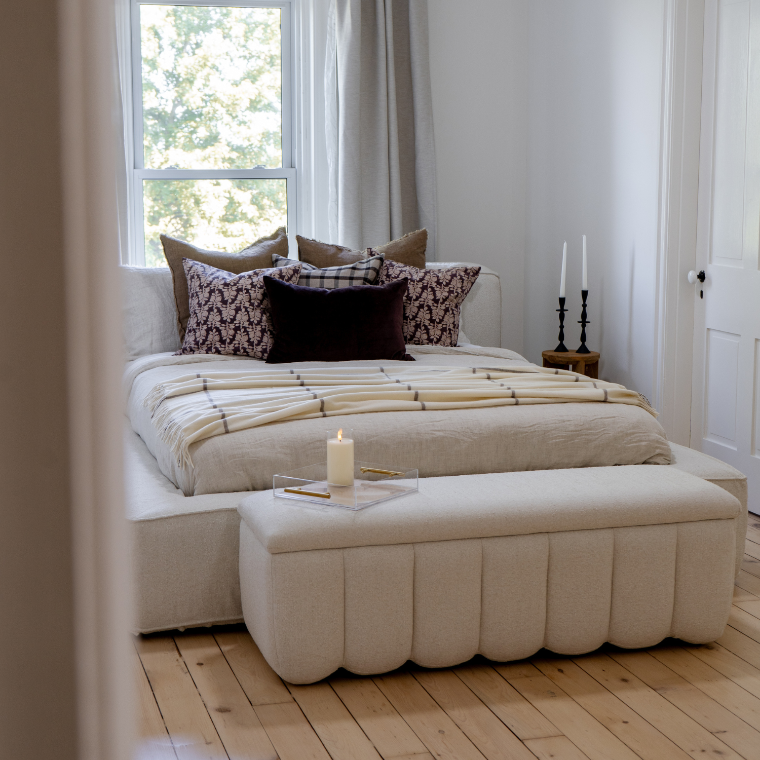 Dupont Platform Bed - Mellow Ivory