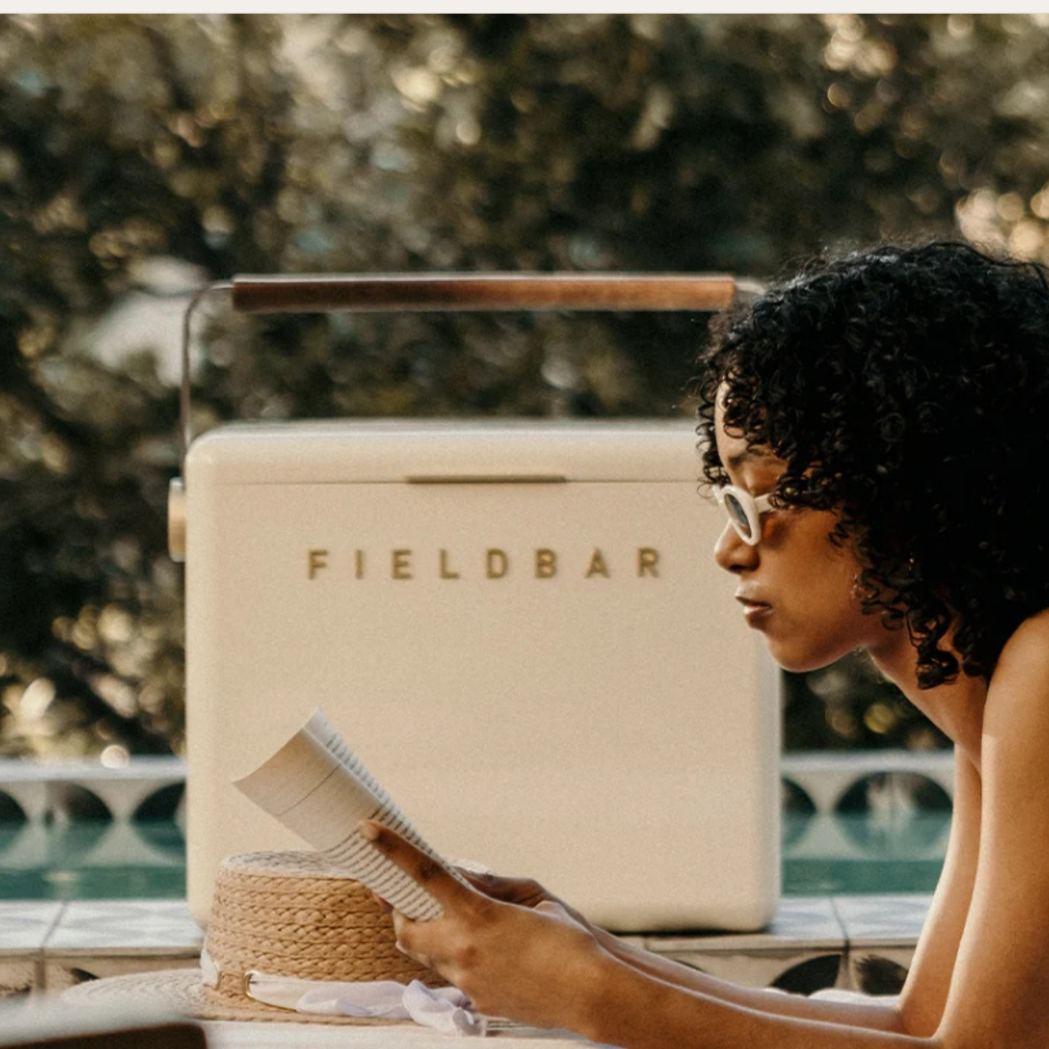 Fieldbar Trunk Cooler- Safari White