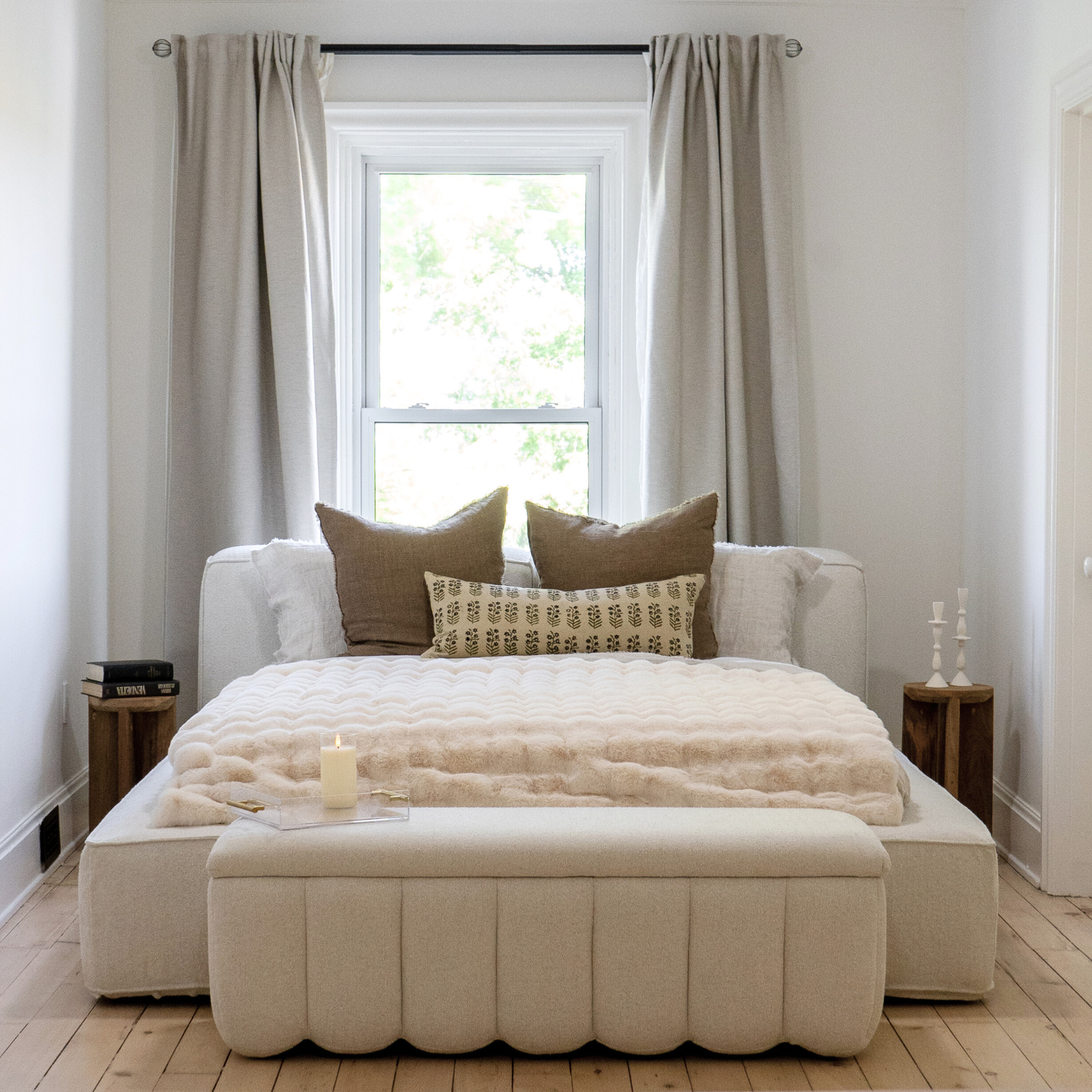 Dupont Platform Bed - Mellow Ivory