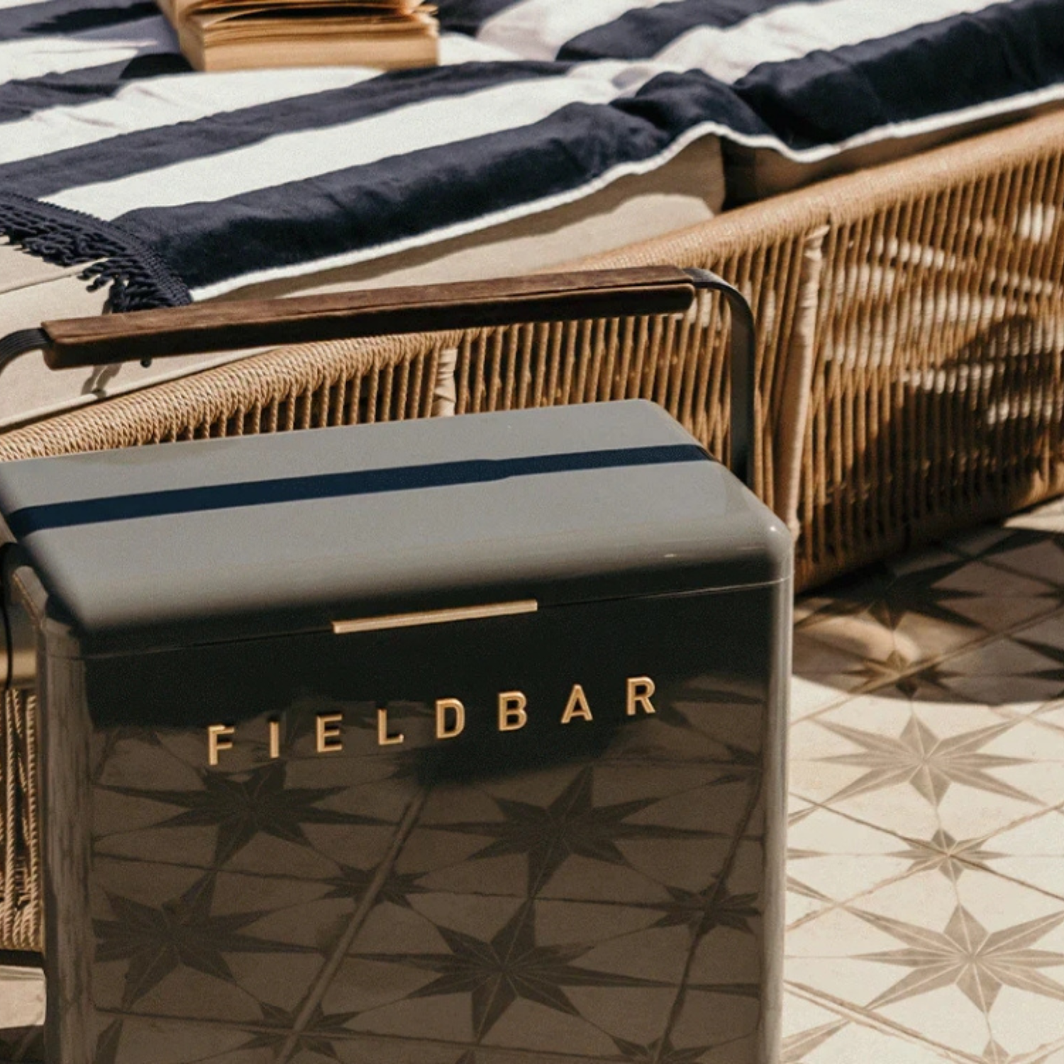 Fieldbar Trunk Cooler- Oyster Grey