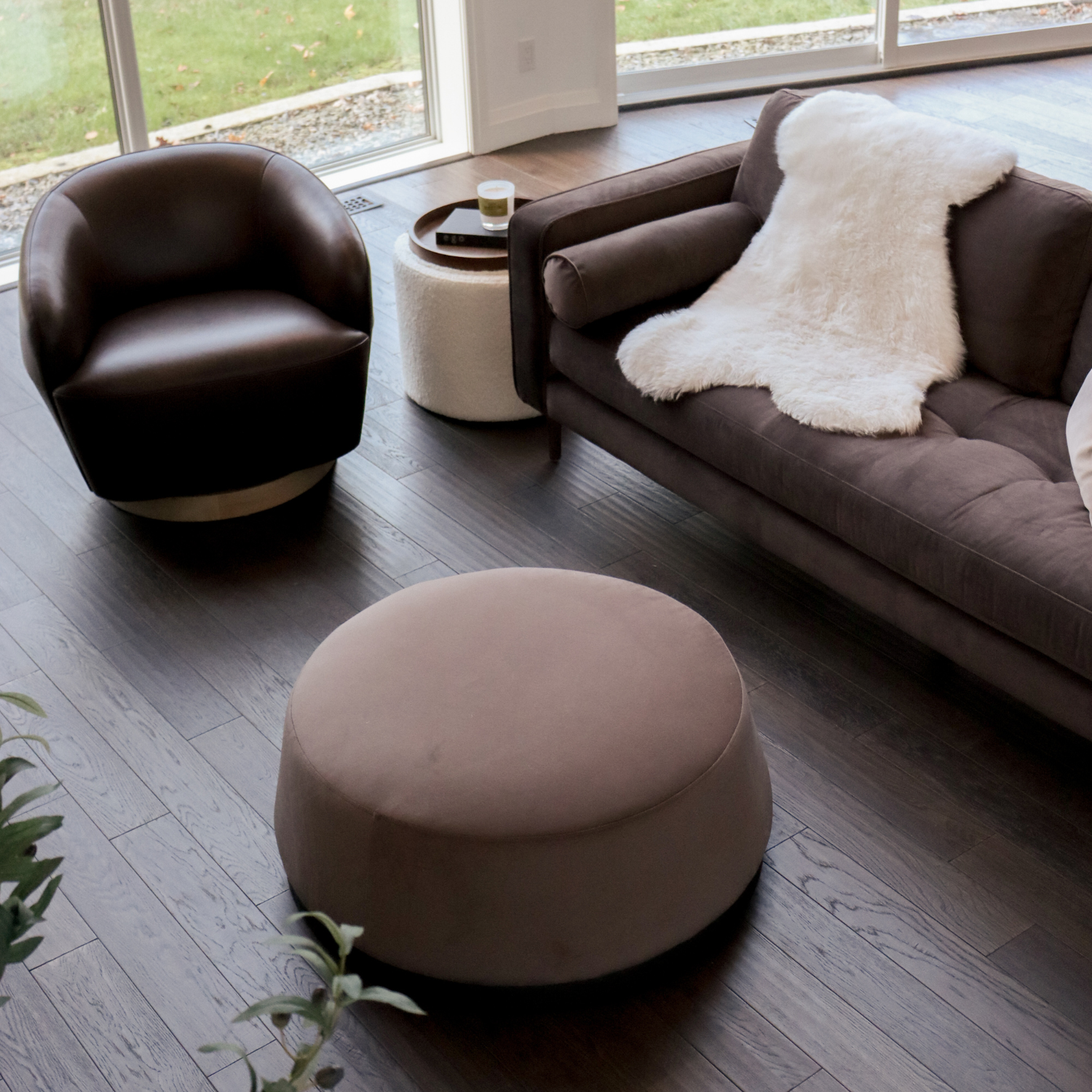 Pop Velvet Round Ottoman