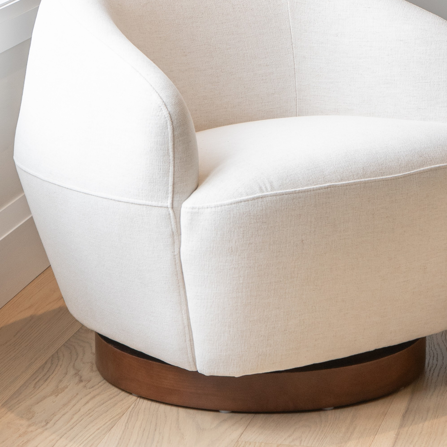 Pod Swivel Chair - Crypton® Nomad Snow