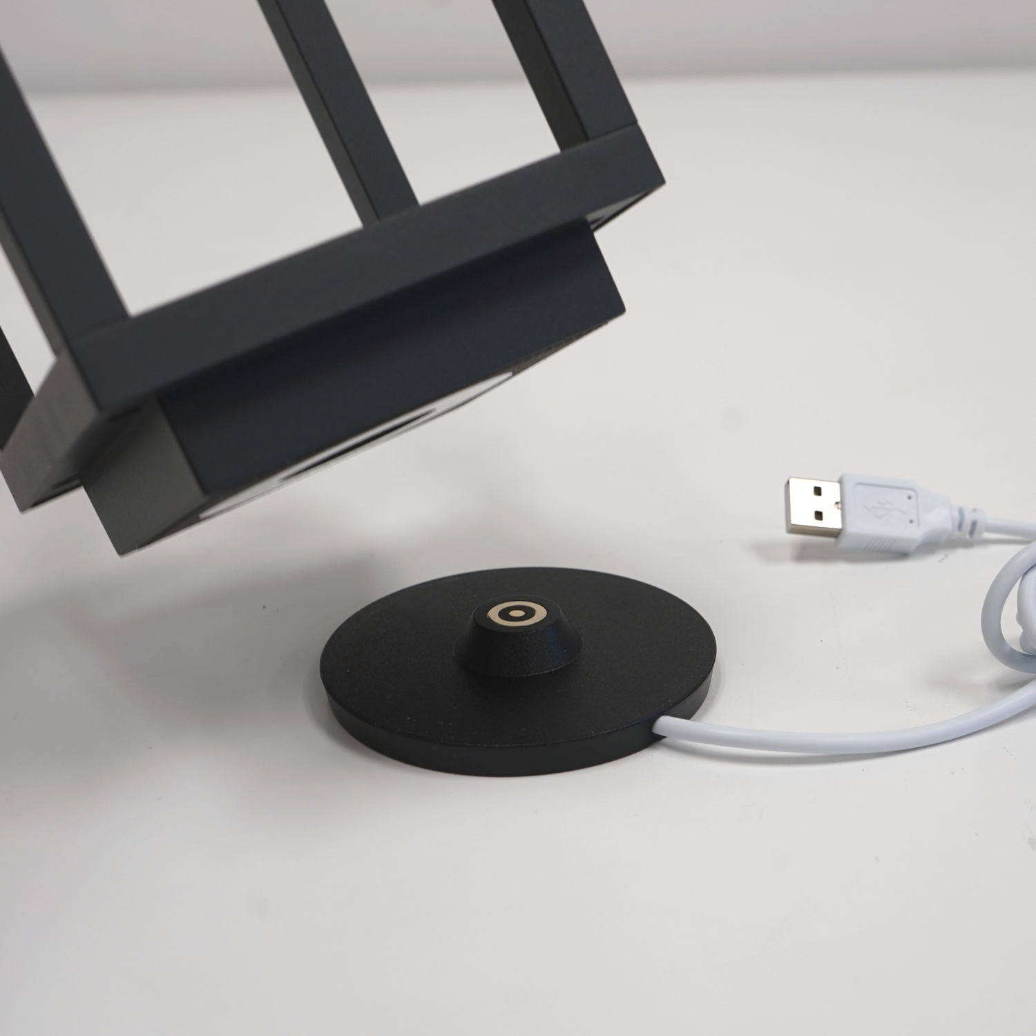 Home Pro Cordless In/Out Table Lantern