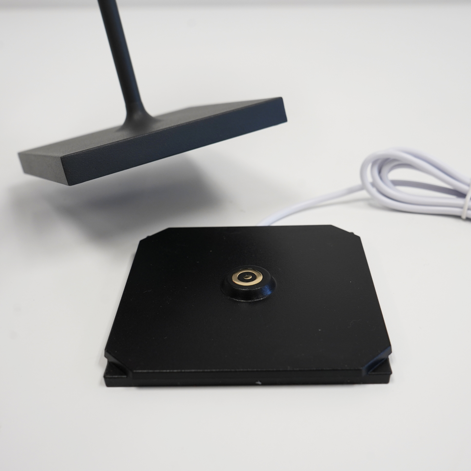 Poldina Pro Cordless Lamp - Dark Grey