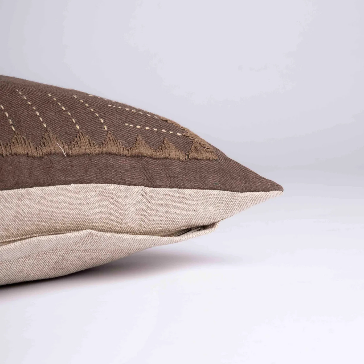Belleterre Borders Linen Kidney Toss Pillow