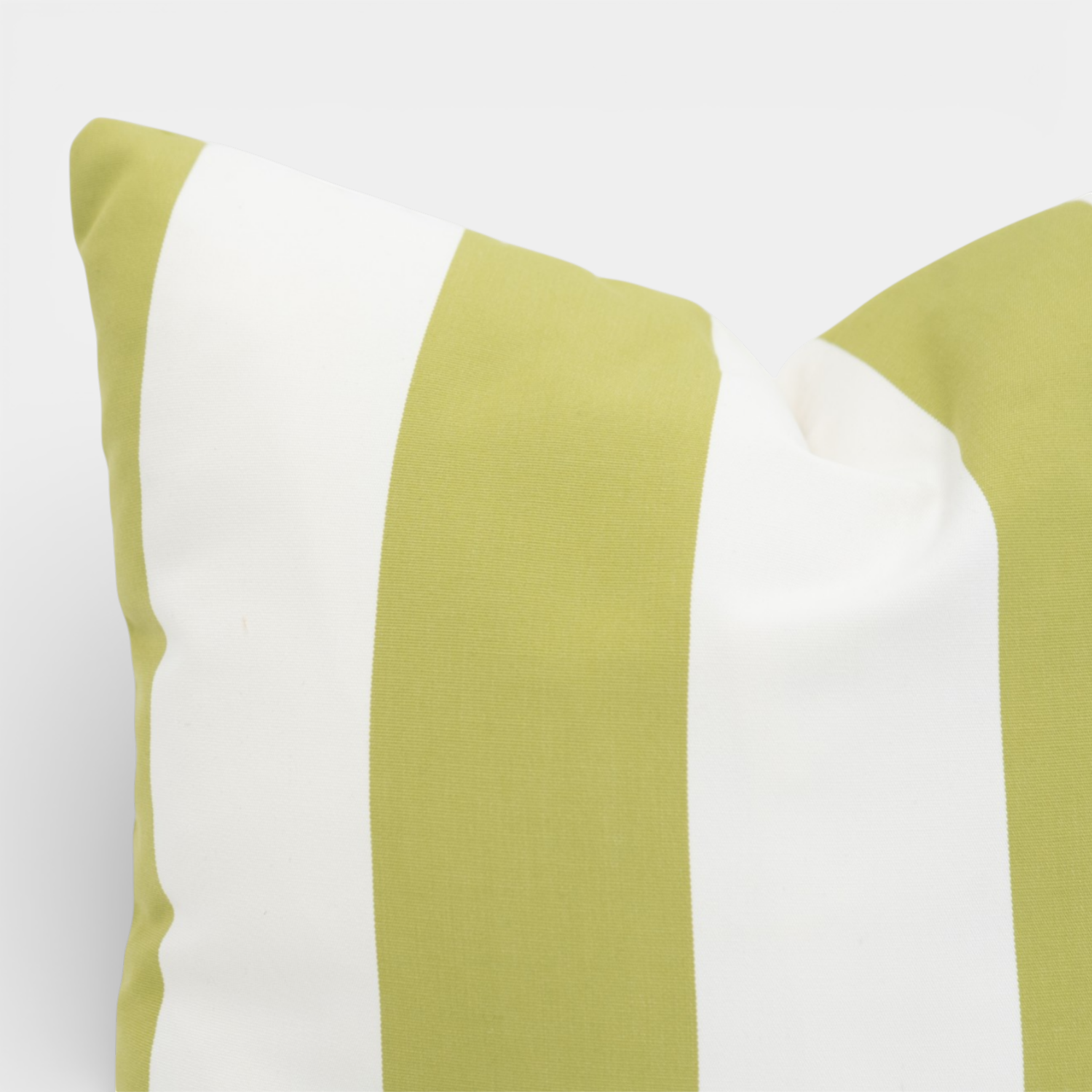 Bistro Apple 20" Outdoor Toss Cushion