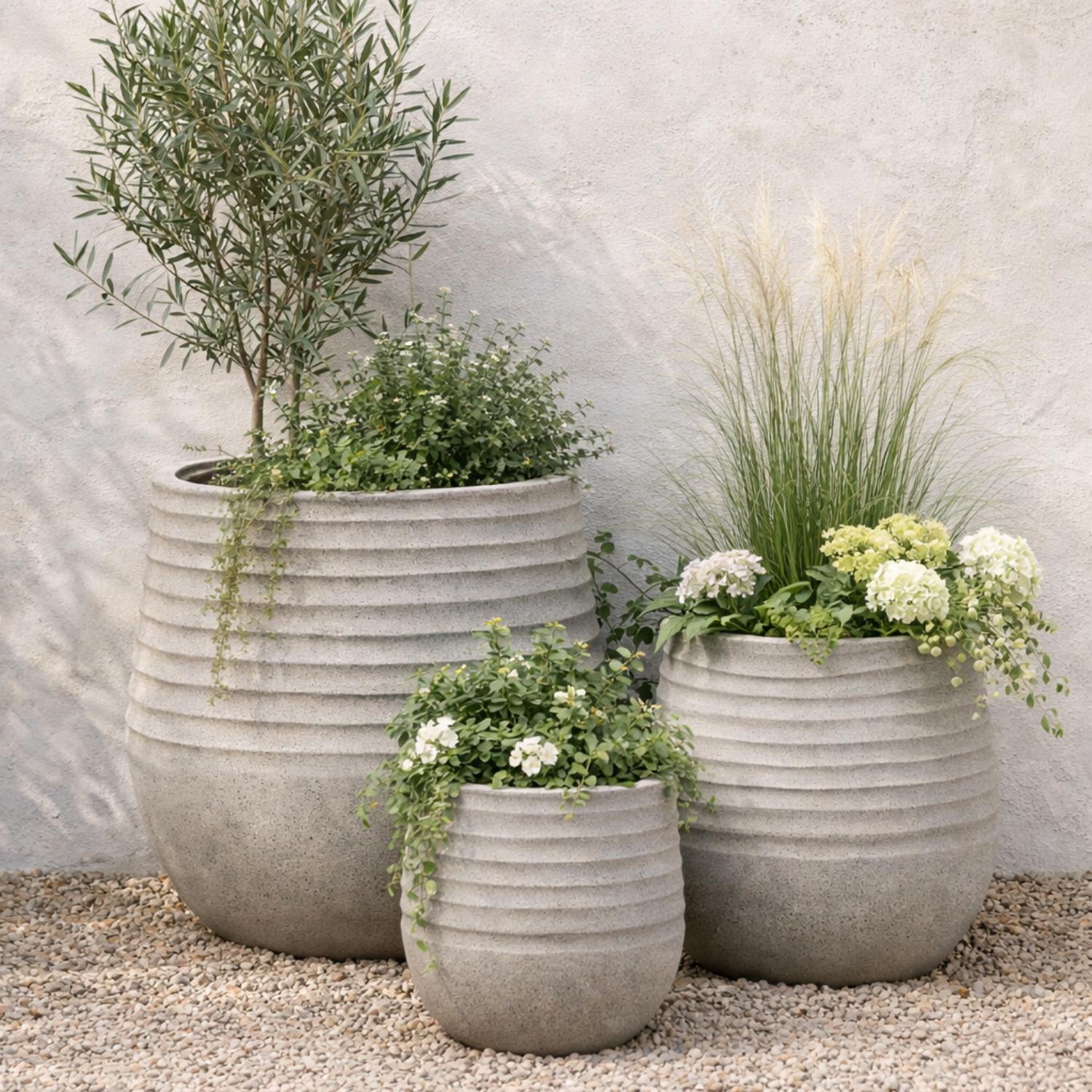 Welland Curved Planter - Cement Grey