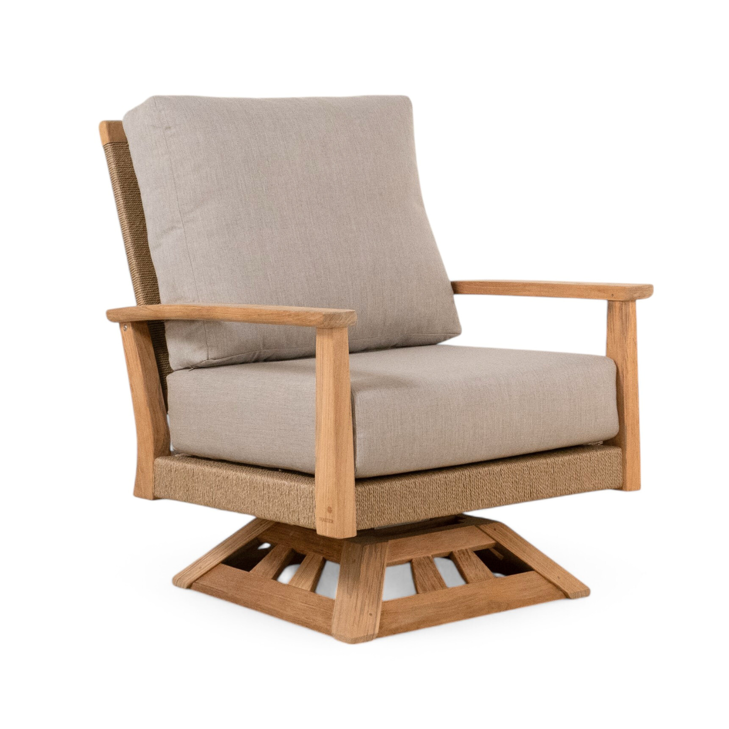 Gravenhurst Wicker Swivel Club Chair