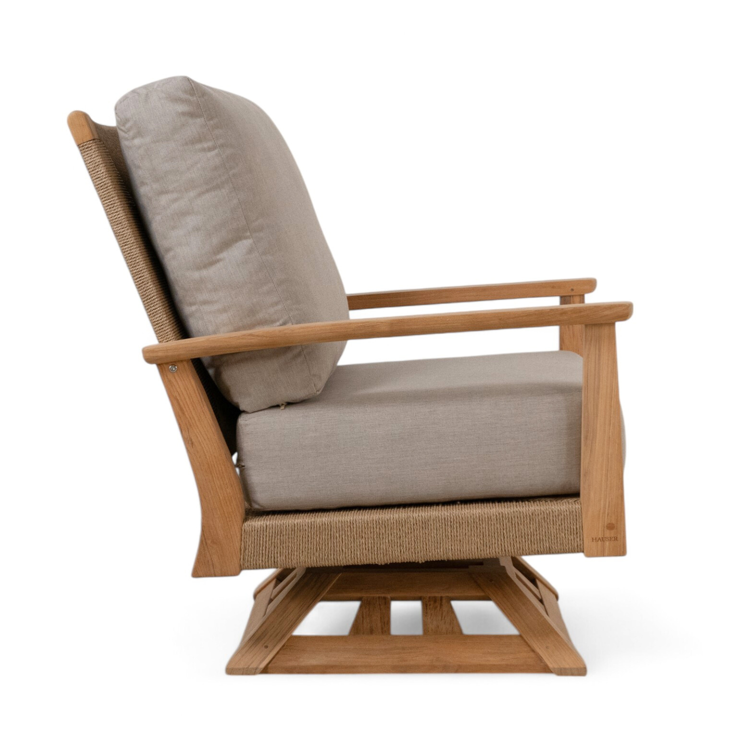 Gravenhurst Wicker Swivel Club Chair