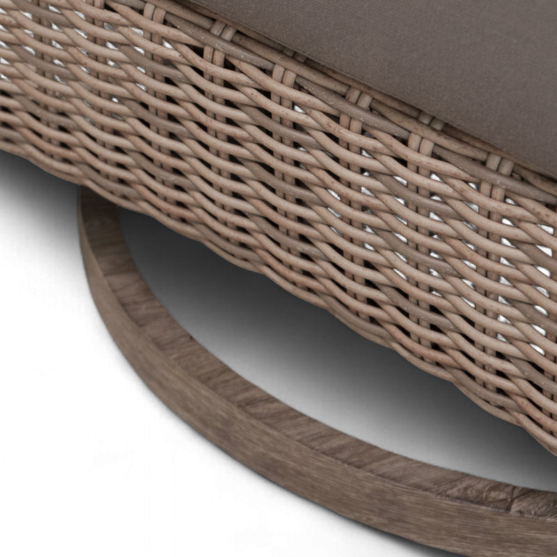 Harbour Swivel Lounge Chair