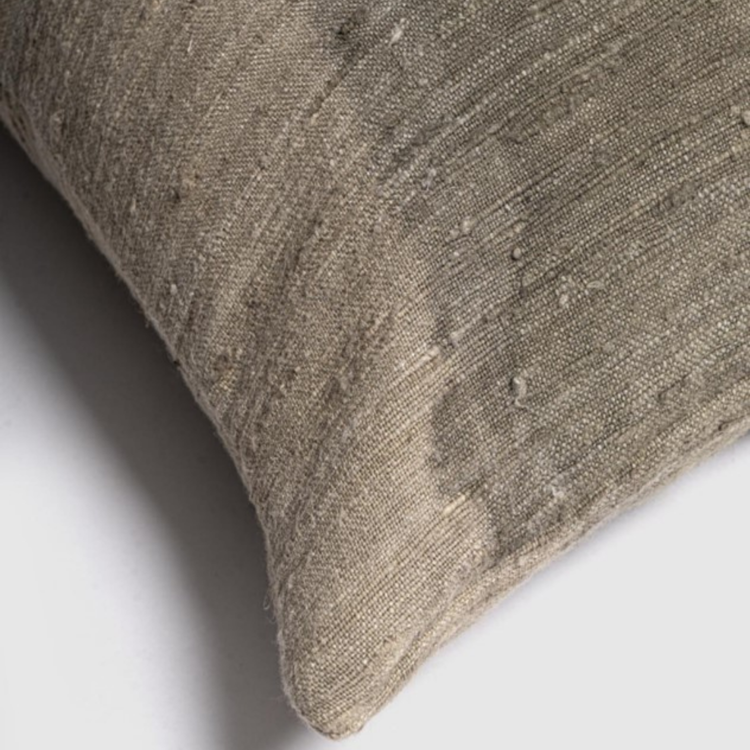 Ombre Elora Kidney Toss Pillow