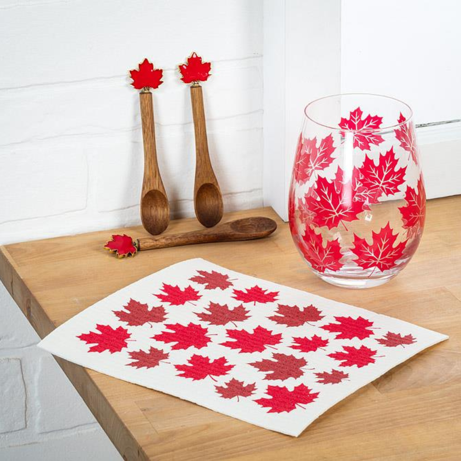 Oh Canada! Kitchen Towel & Dish Cloth Set