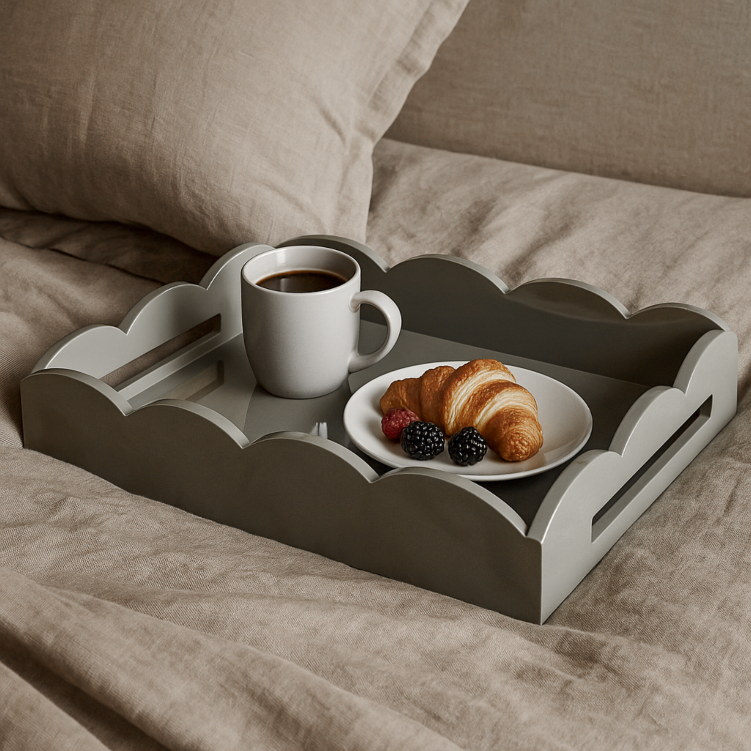 Lacquer Rectangle Scalloped Tray - Chiffon