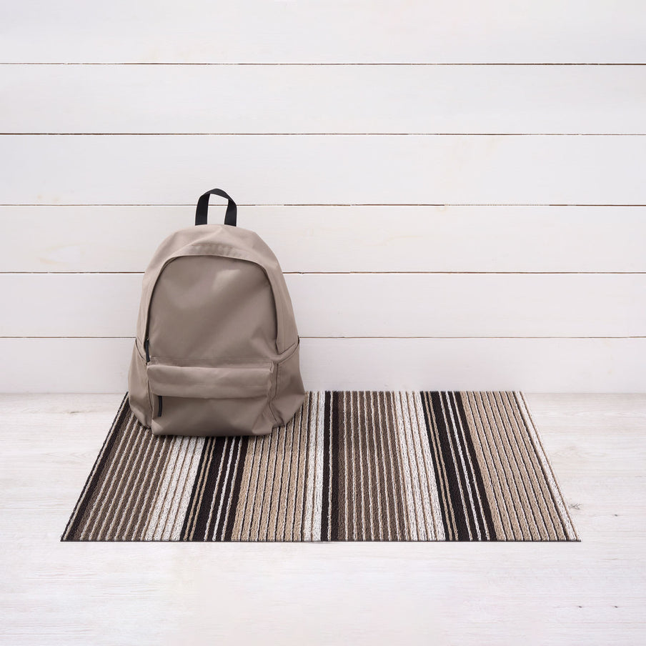 Chilewich Pleat Stripe Shag 2x3 Utility Mat - Oyster