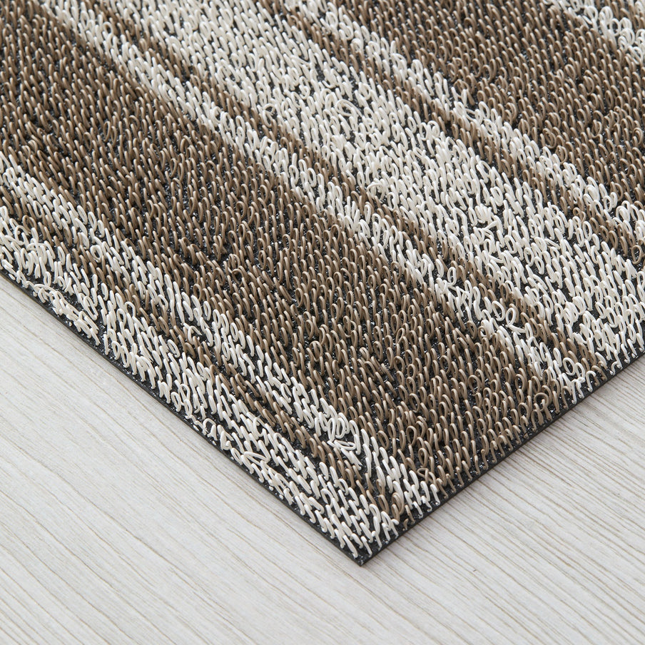 Chilewich Martha Stewart Boardwalk Stripe Shag 2x3 Utility Mat - Walnut