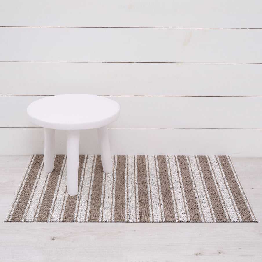 Chilewich Martha Stewart Boardwalk Stripe Shag 2x3 Utility Mat - Walnut