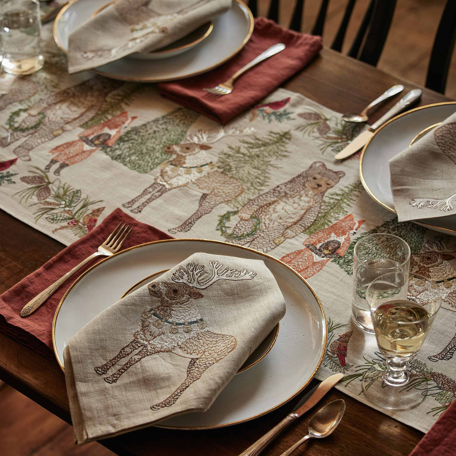 Winter Woodlands Pals Table Runner