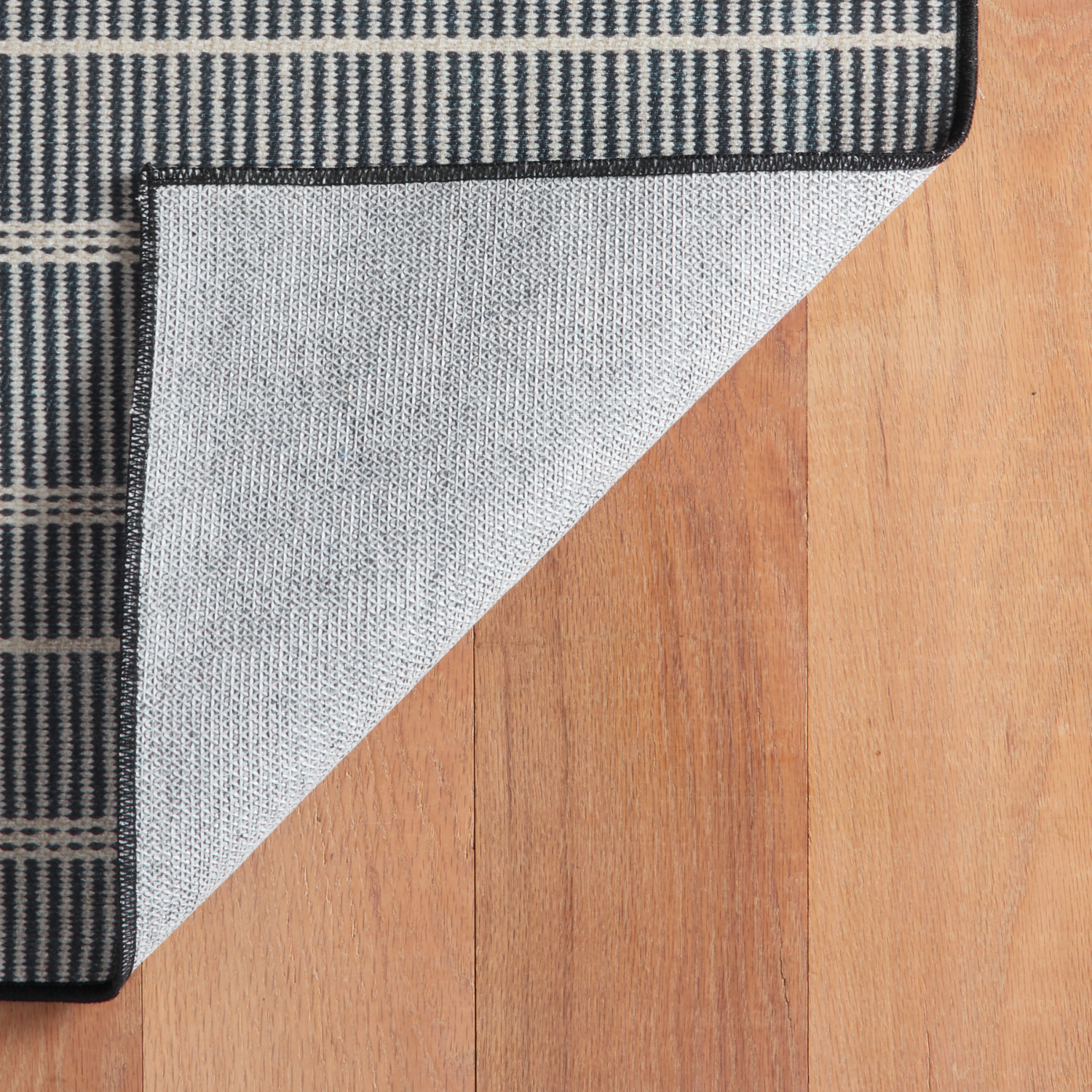 Dash & Albert Samson Black Washable Rug