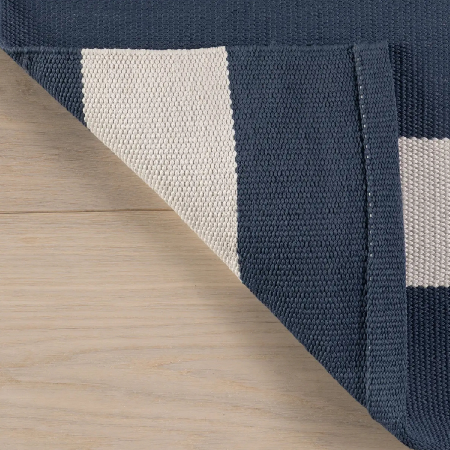 Dash & Albert Banks Stripe Navy Handwoven Indoor/Outdoor
