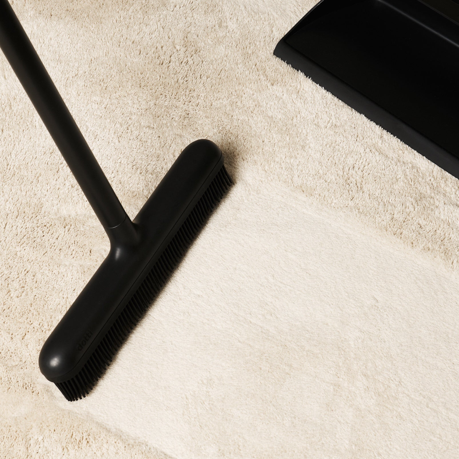 Adjustable Silicone Broom & Dustpan Set - Matte Black