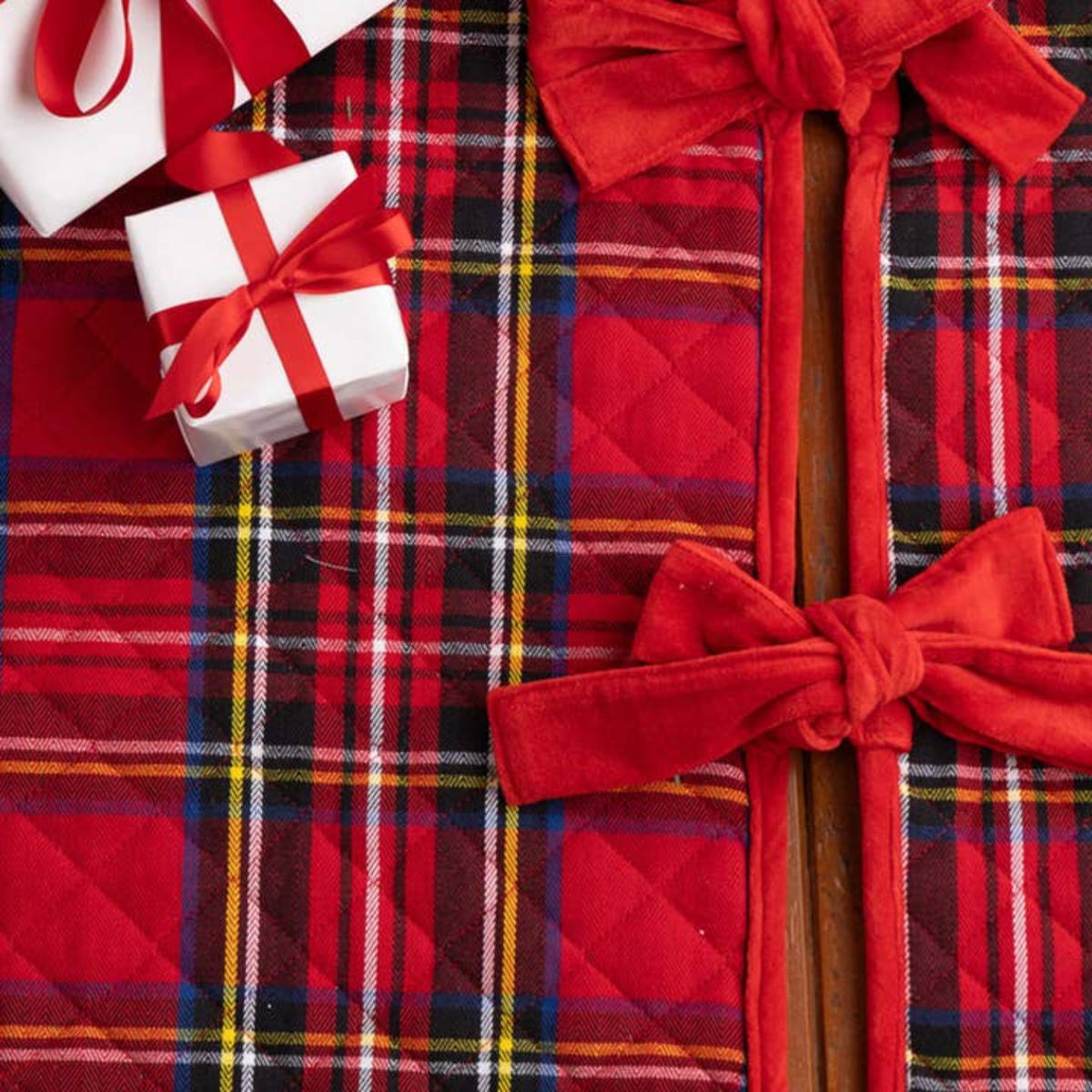 Red Plaid Highland Holiday Quilted Tree Skirt
