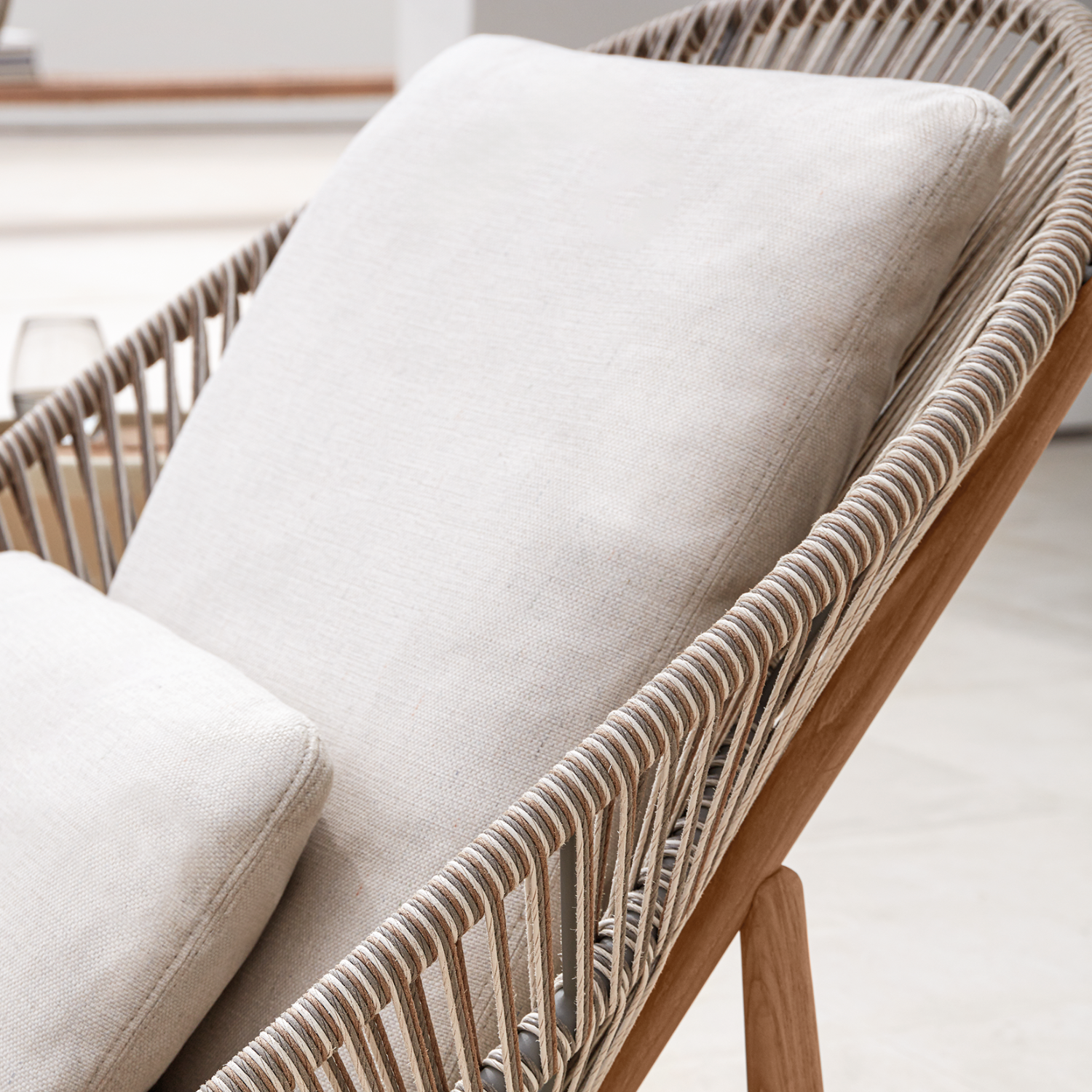 Gloster Bora Chaise Lounge