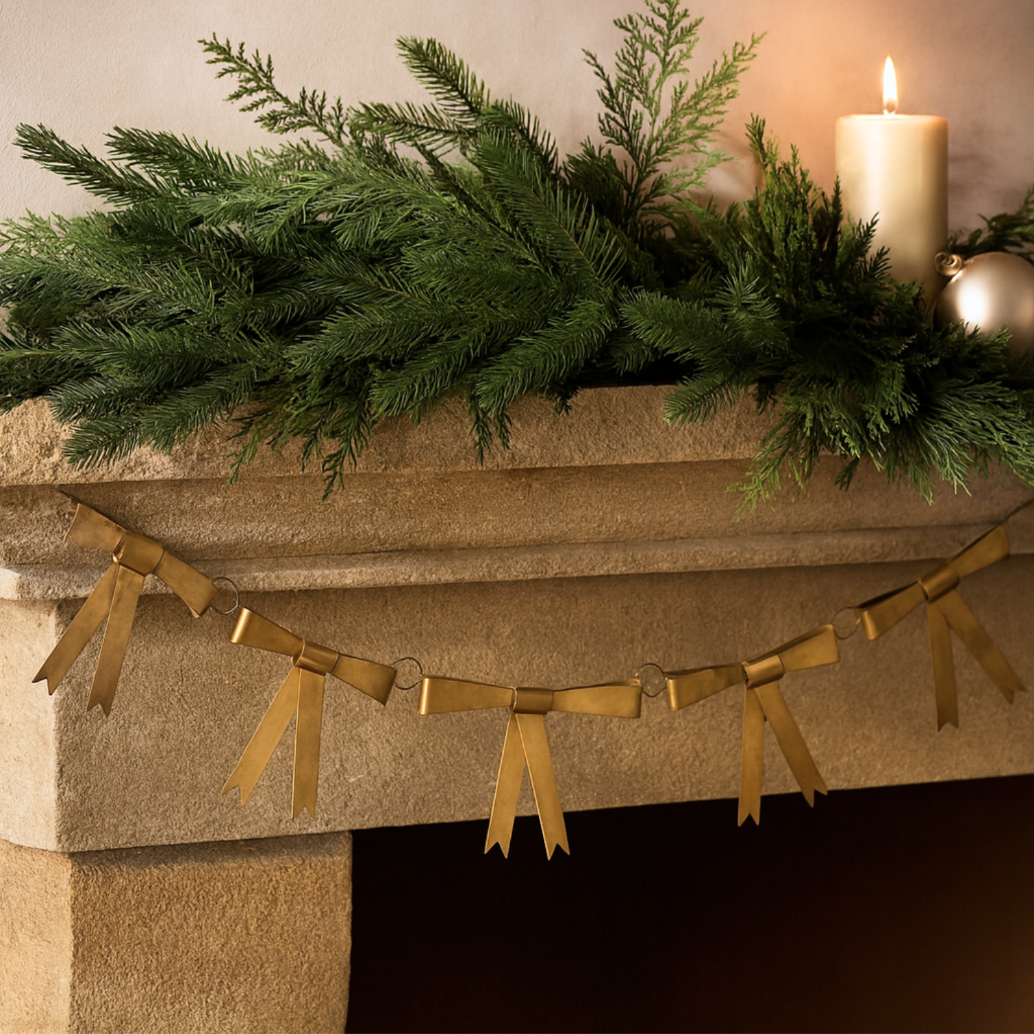 Brassy Bows Antique Gold Garland