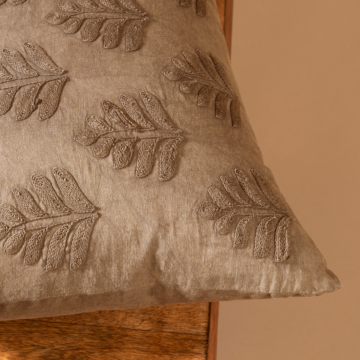 Grove Linen Kidney Pillow - Mink