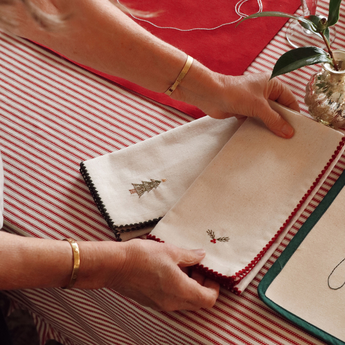 Embroidered Holly Berry Napkins (Set of 4)
