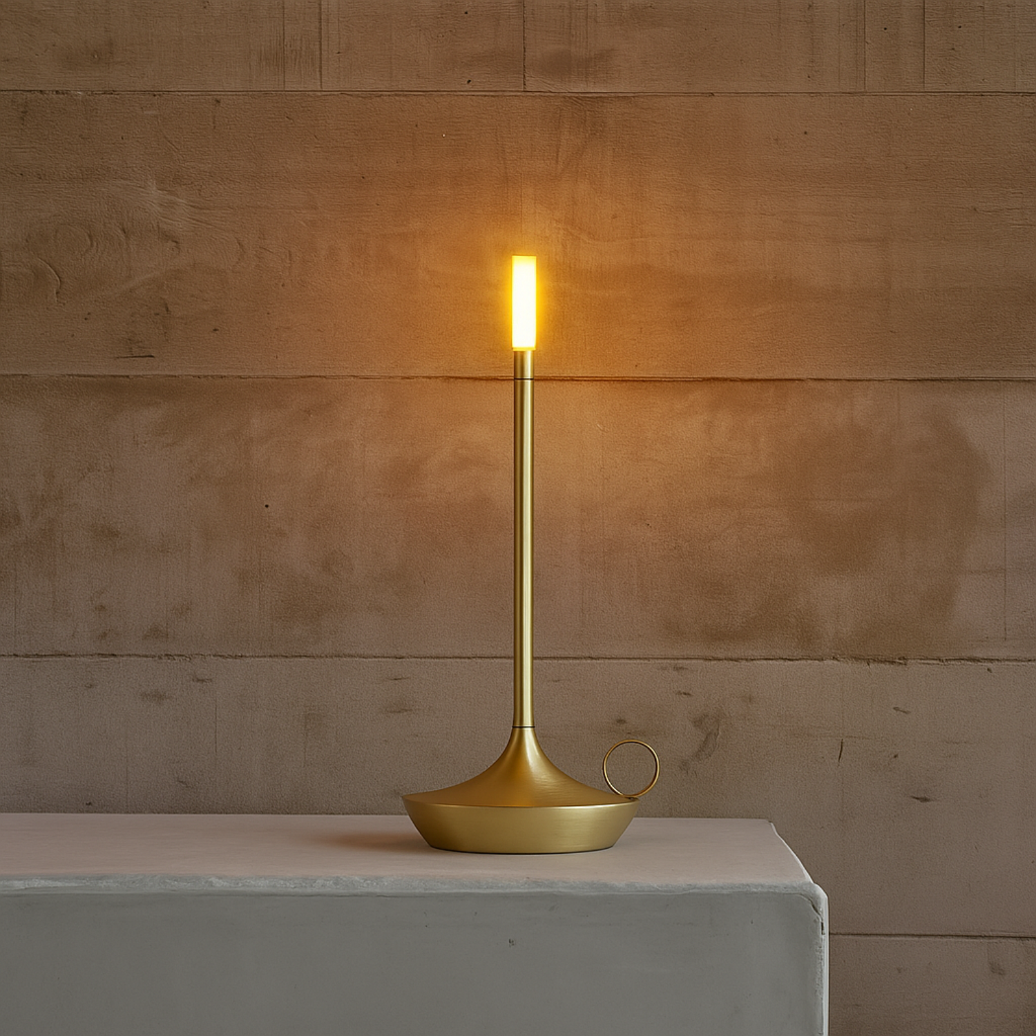 Rechargeable 10H Gold Candle LED Lantern In/Out