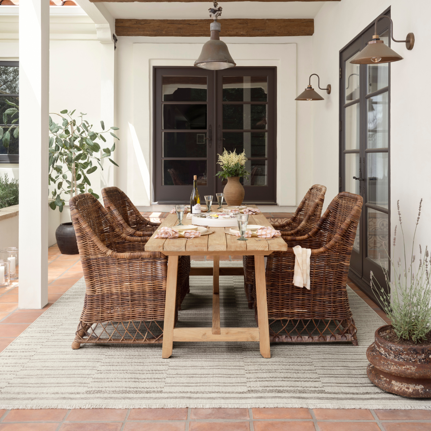 Amber Lewis x Loloi Malibu-03 Ivory/Dove Outdoor Rug