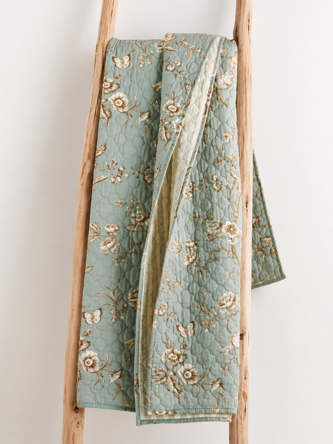 Maison Jardin Floral Teal Quilted Throw