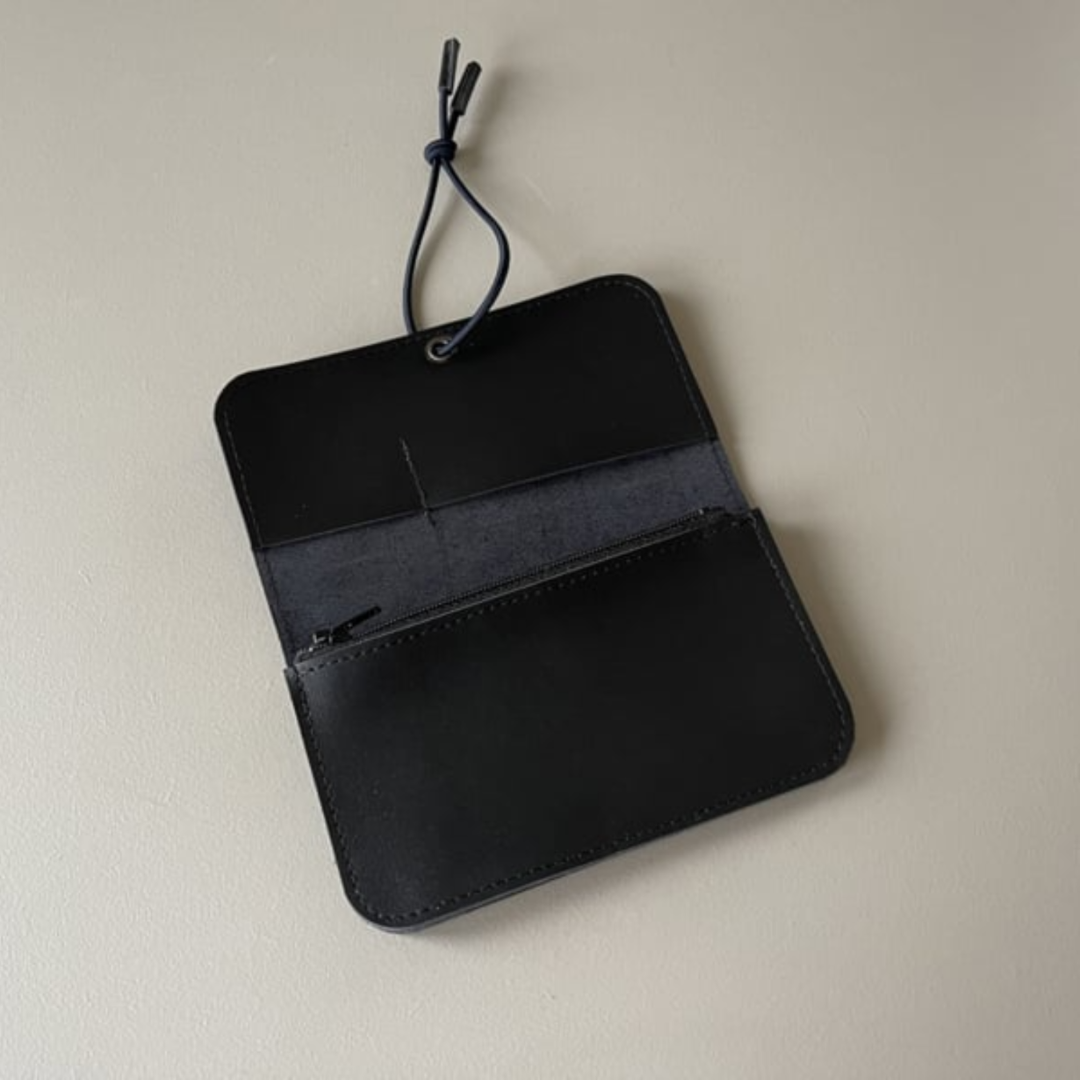 Knot Leather Wallet - Black