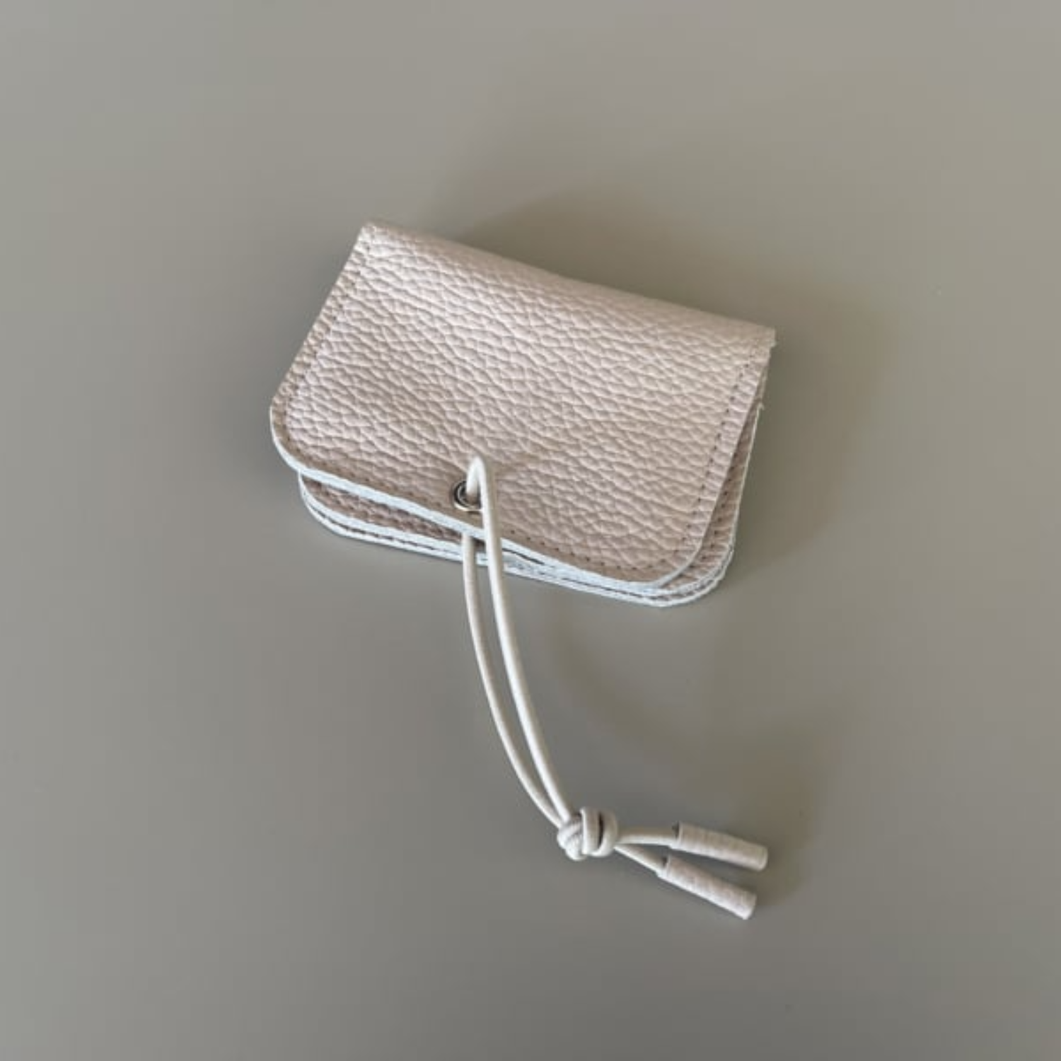 Knot Mini Leather Wallet - Shell