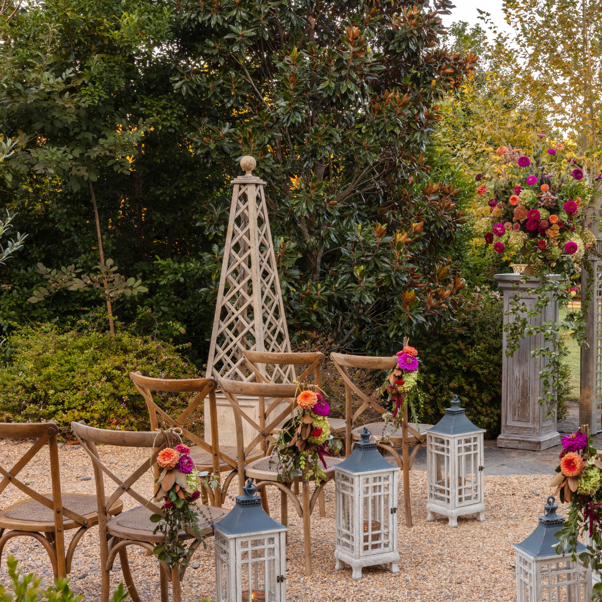 Grandeur Metal Trellis Planter - Aged Grey