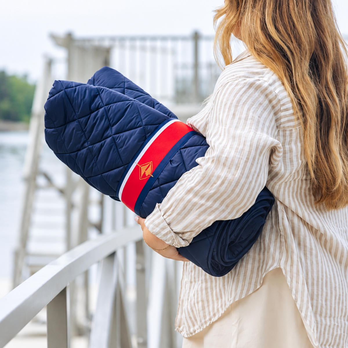 Waterproof Quilted Outdoor Puffer Blanket - Navy