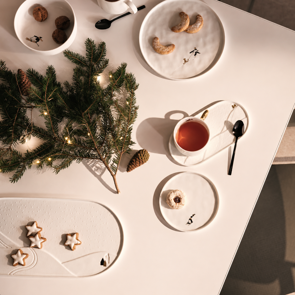 Frosted Porcelain Snow Day Mug W/ Plate