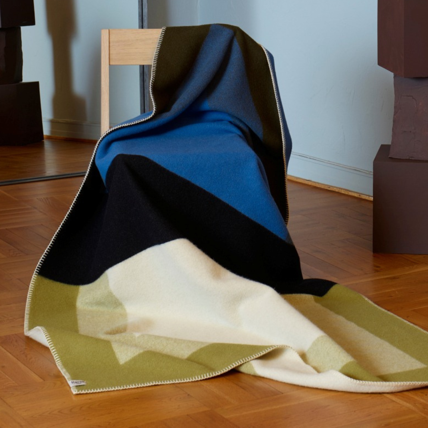 Norwegian Belt Wool Throw Blanket - Olive