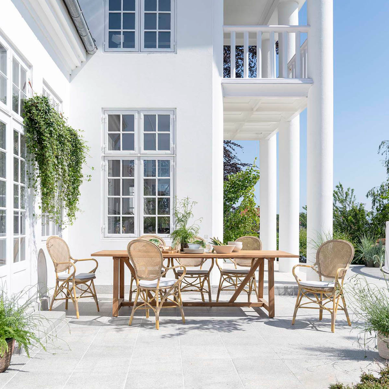 Florence Alu-Rattan Dining Arm Chair w/ Cushion