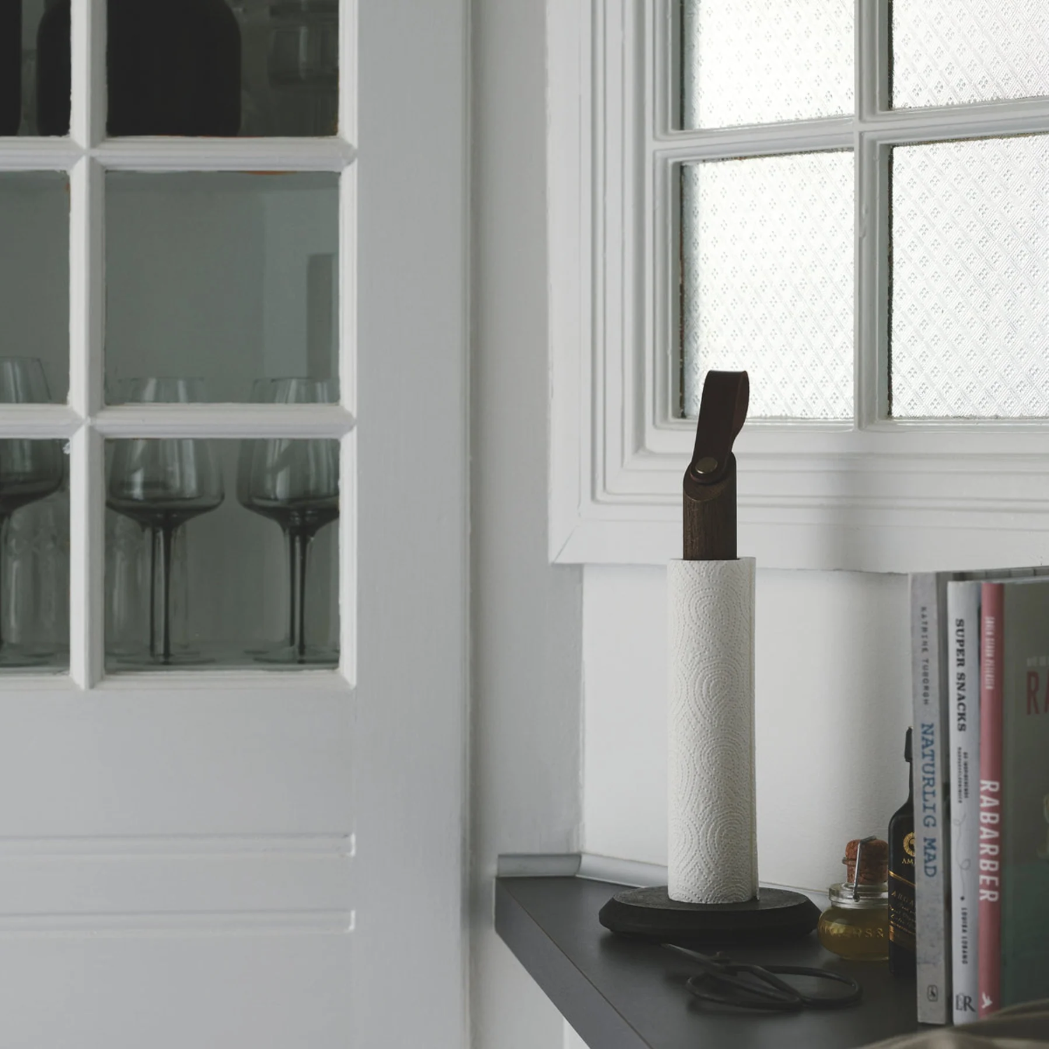 Grip Smoke Oak Paper Towel Holder