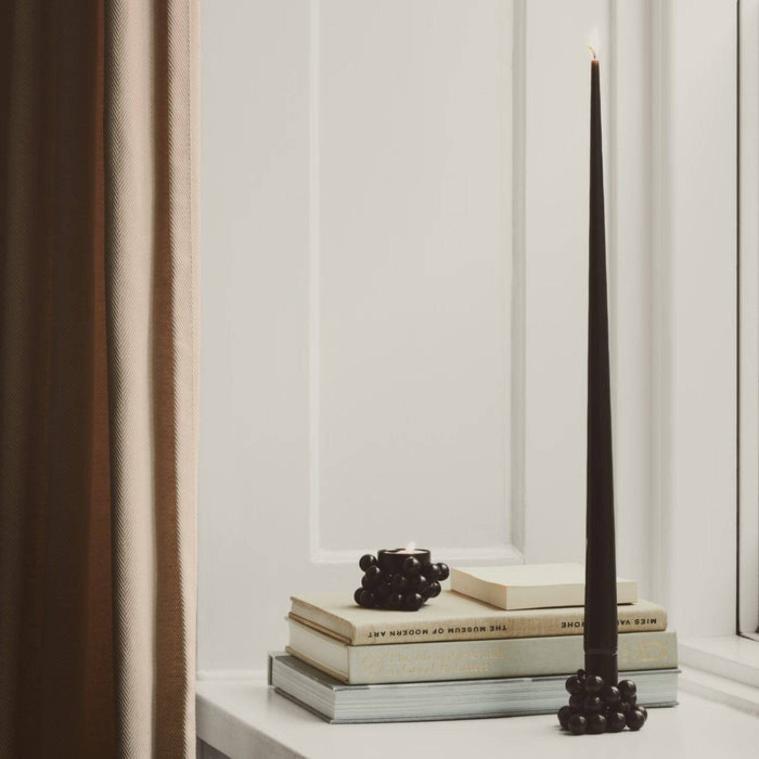 Magnetic Black Tealight Holder