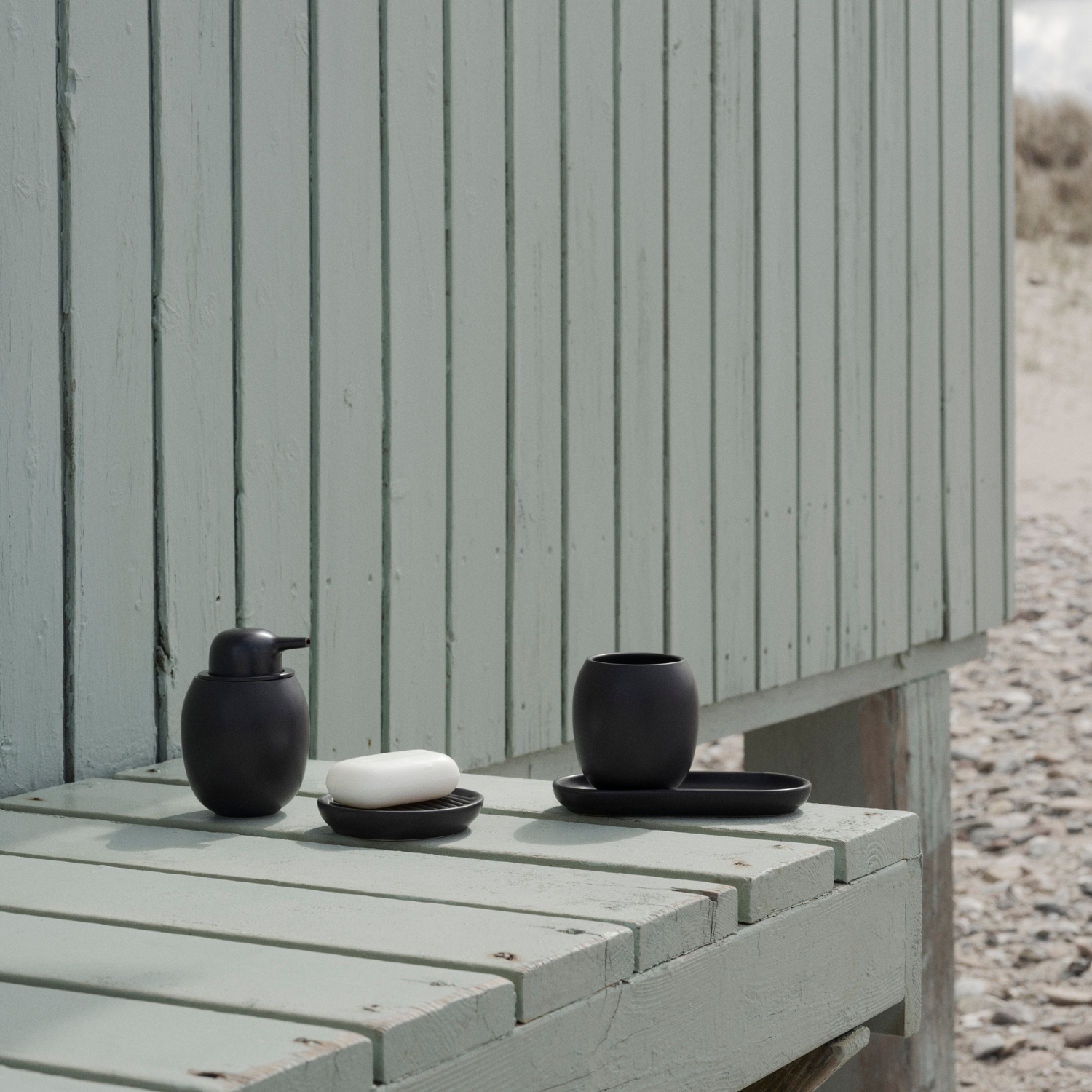 Nordic Matte Black Toothbrush Holder