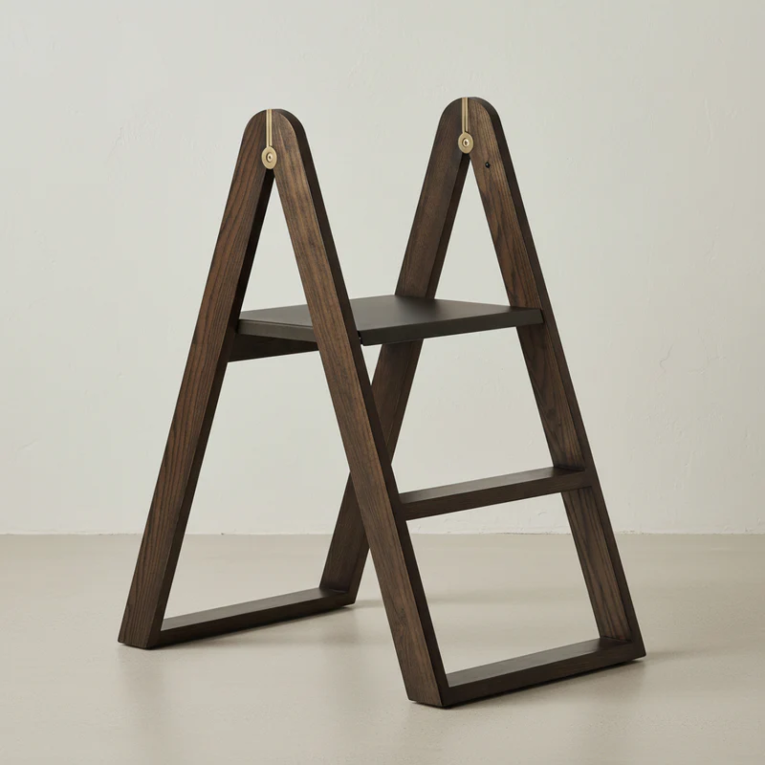Reach Ash 28.5" Step Ladder