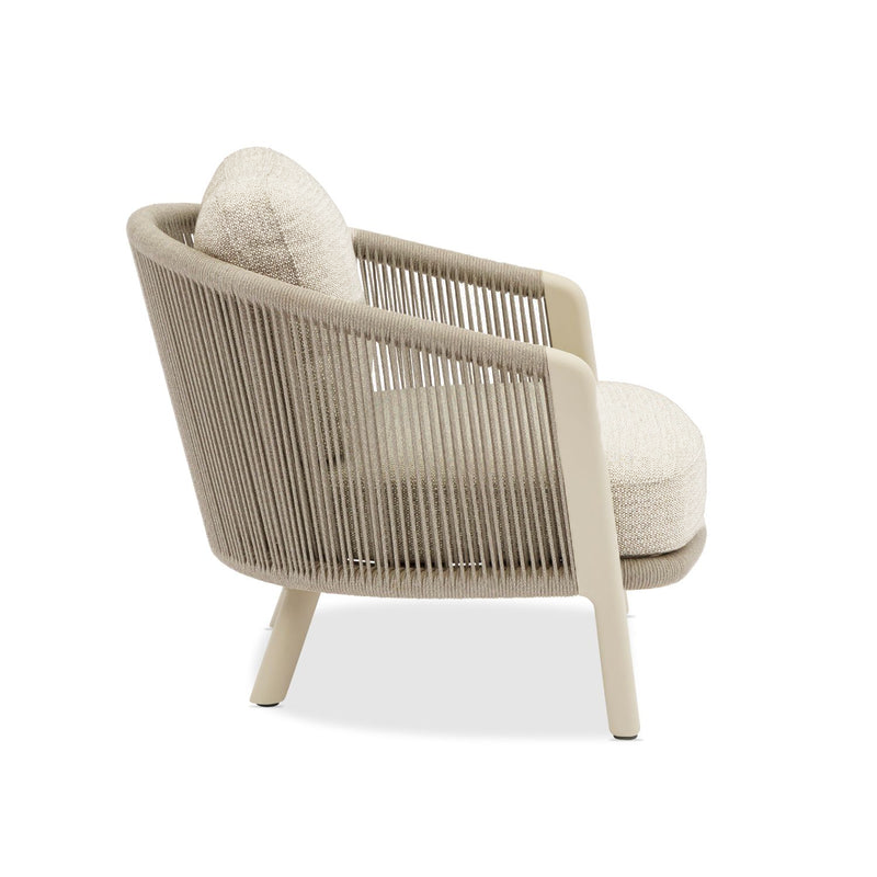 Alta II Outdoor Beige Lounge Chair