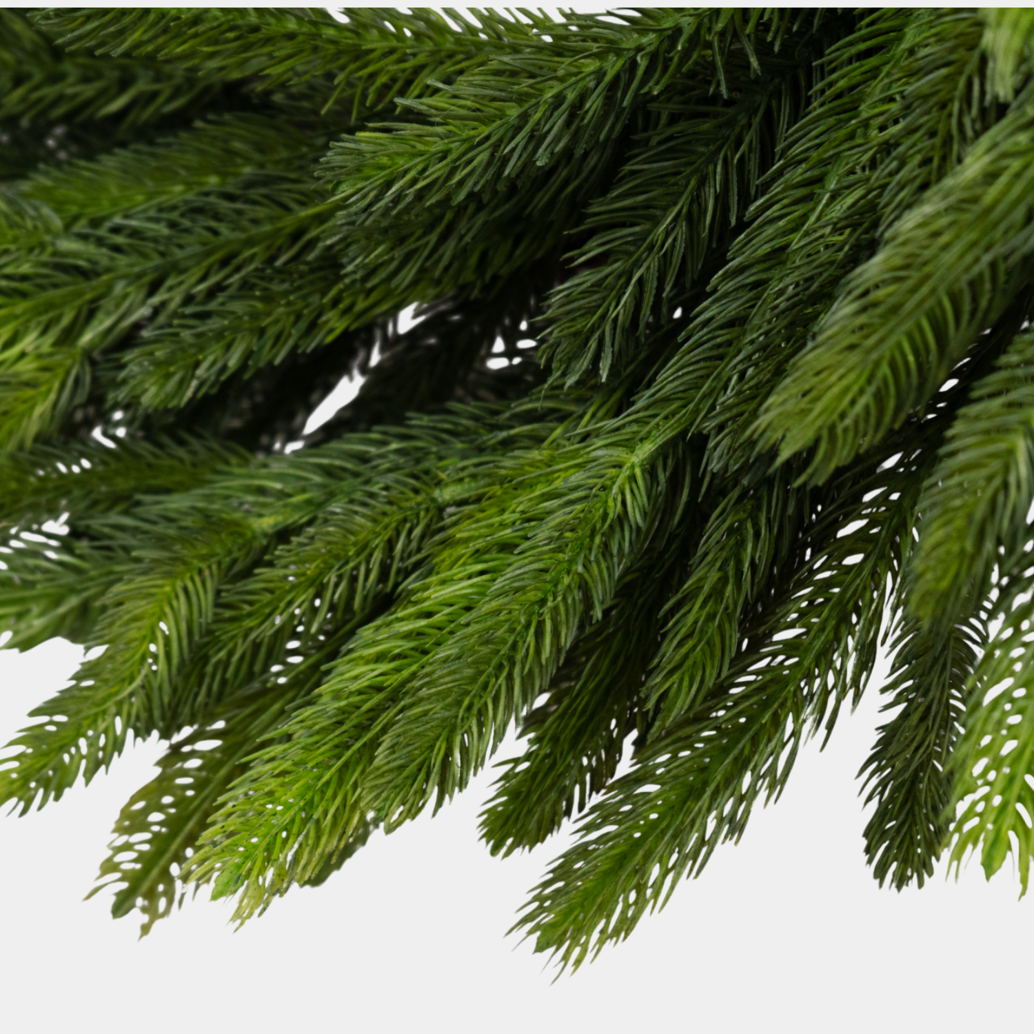 Artificial Real Touch Spruce Indoor/Outdoor 26" Wreath