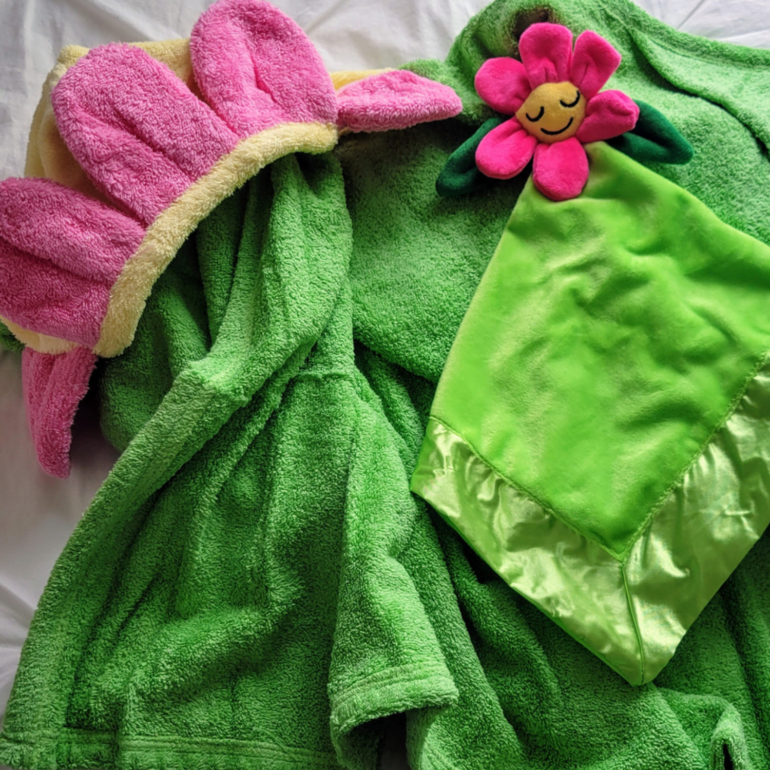 Blushing Blossom Kids Hooded Cotton Towel (2-8 YRS)