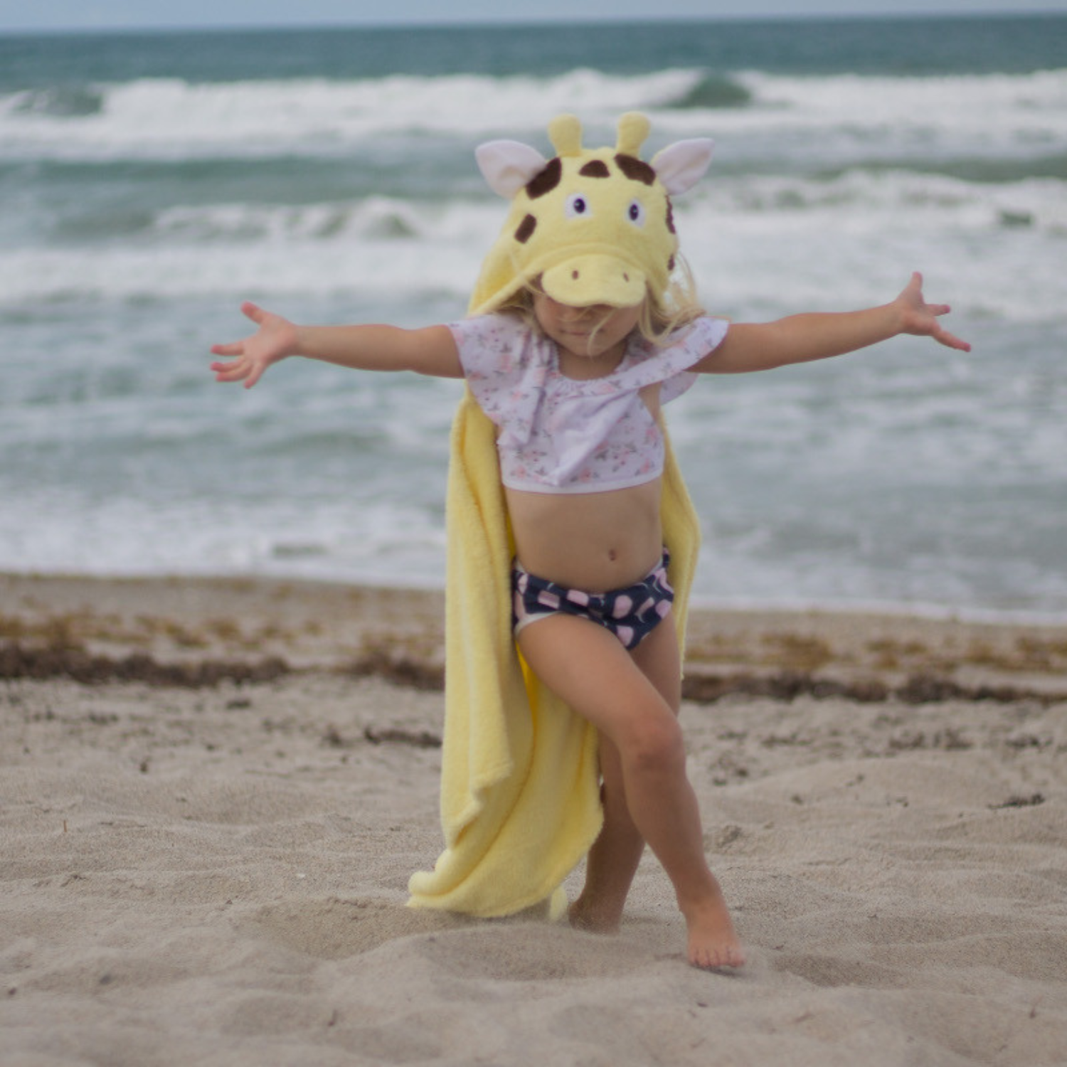 Goofy Giraffe Kids Hooded Cotton Towel (2-8 YRS)