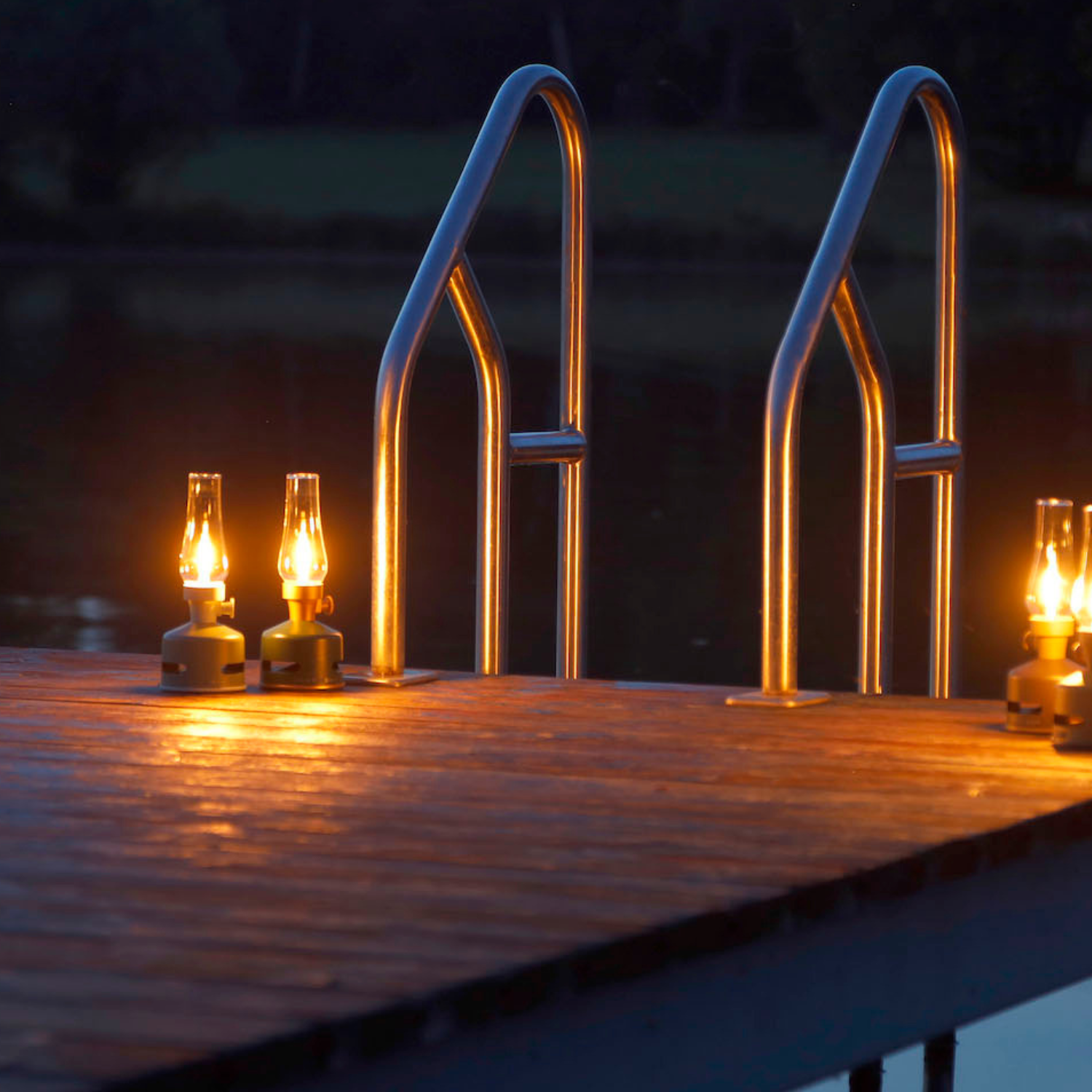 Retro LED Outdoor Lantern w/ Speaker