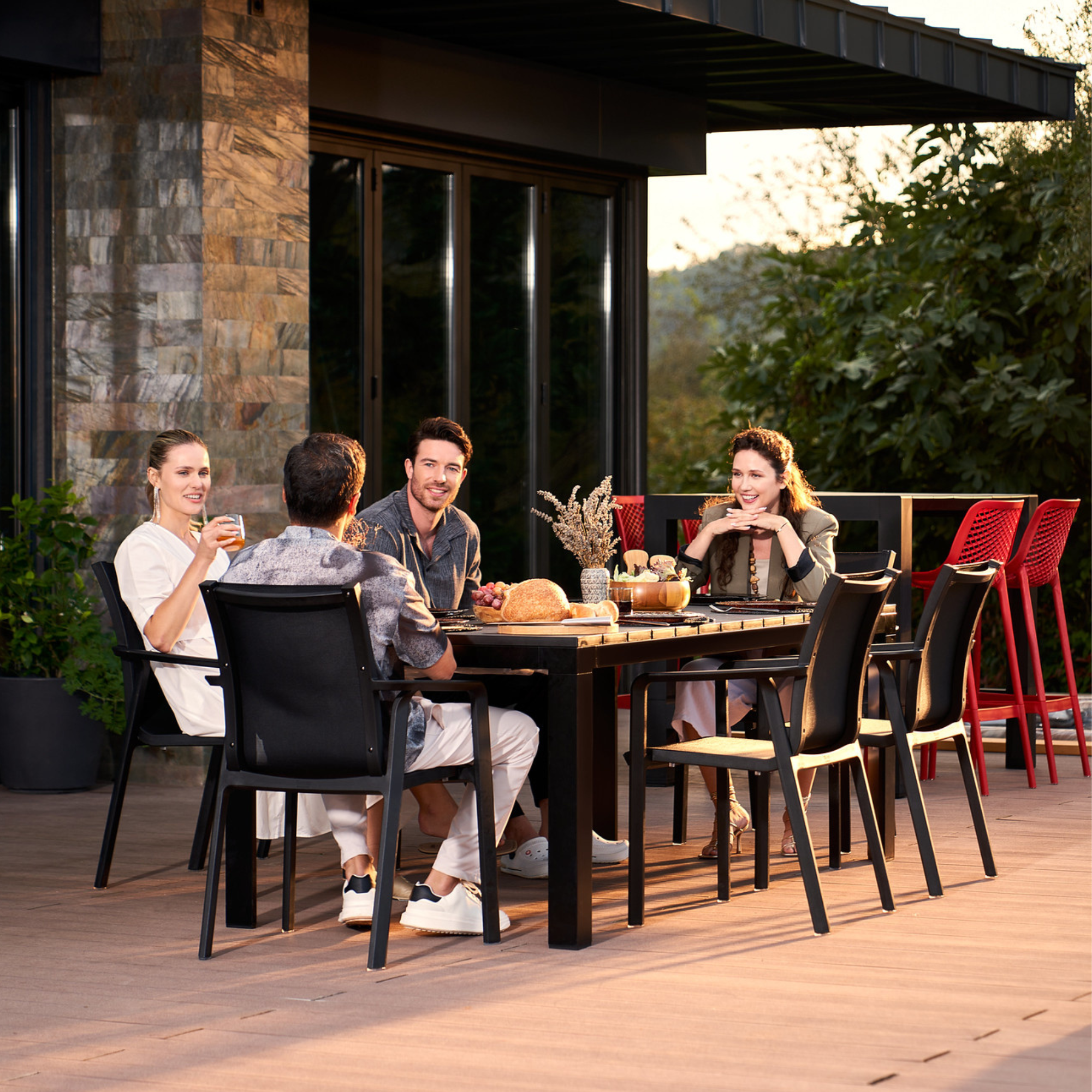 Manhattan Black Dining Chair (Set of 4)